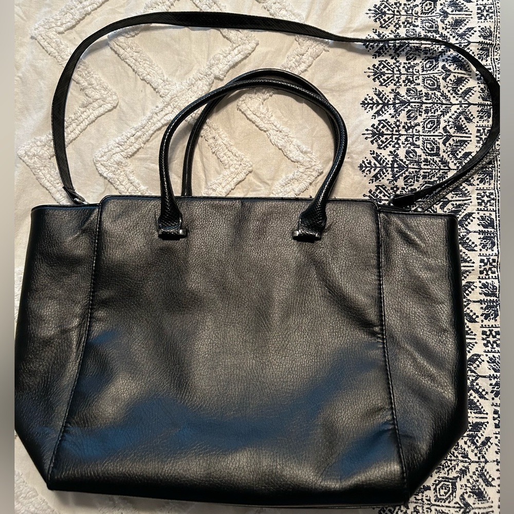 H&M pleather commuter bag. Fits laptop, wallet, phone, keys, small book.